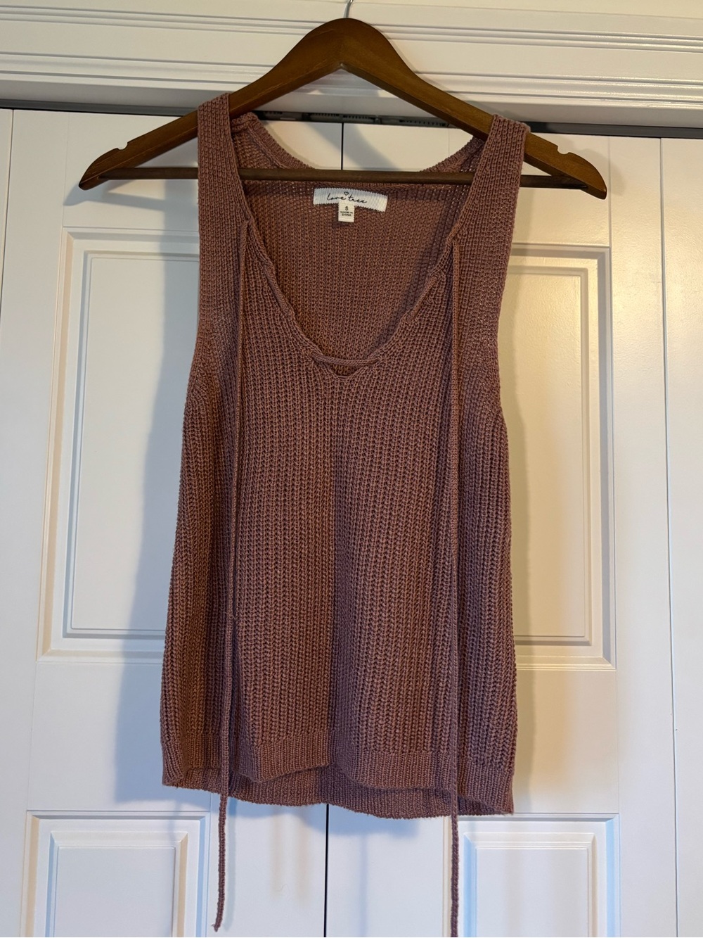 Love tree, mauve knit tank top